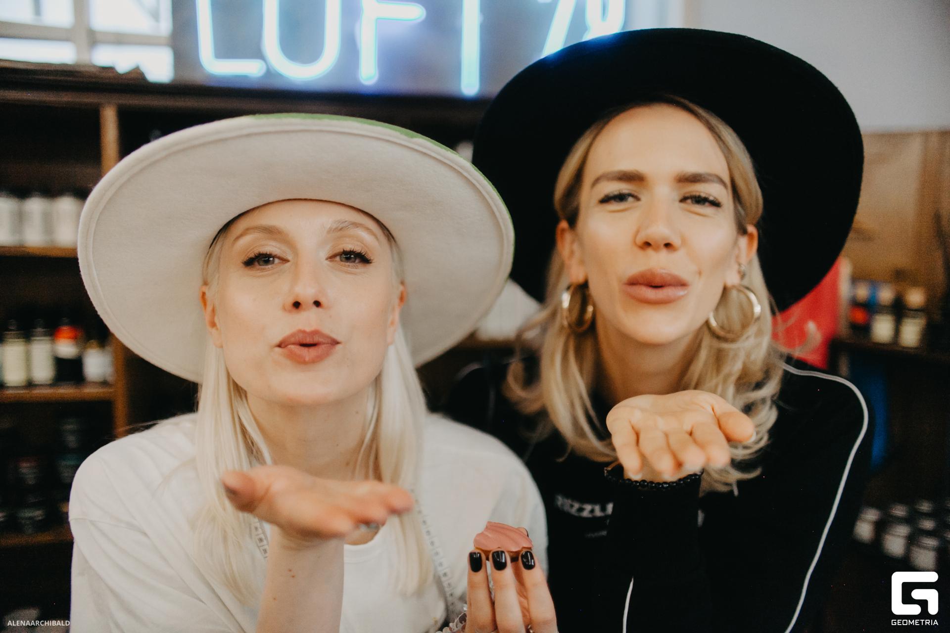 2023-04-27 18-46-35_alenaarchibald187.JPG