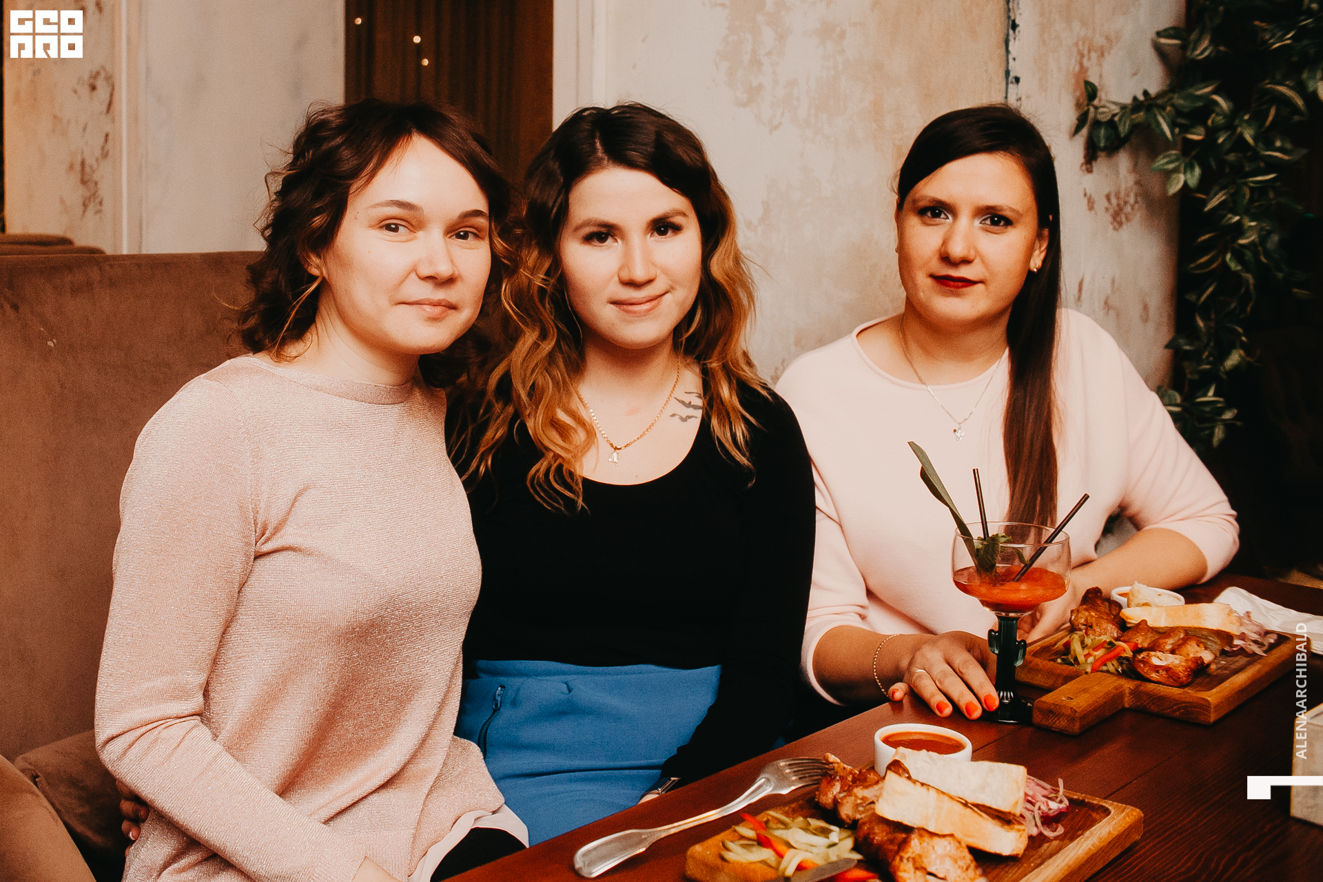 2020-11-13 22-00-27_alenaarchibald_053.JPG