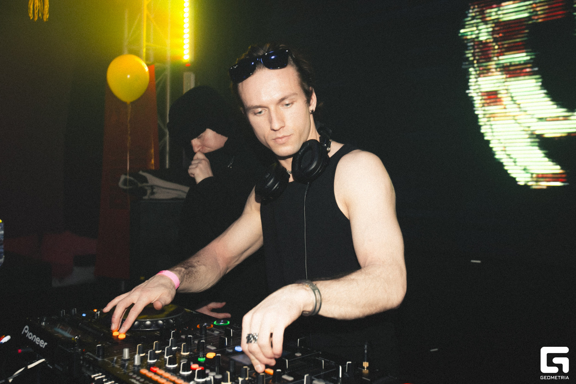 013 Repeat 10. 02.jpg