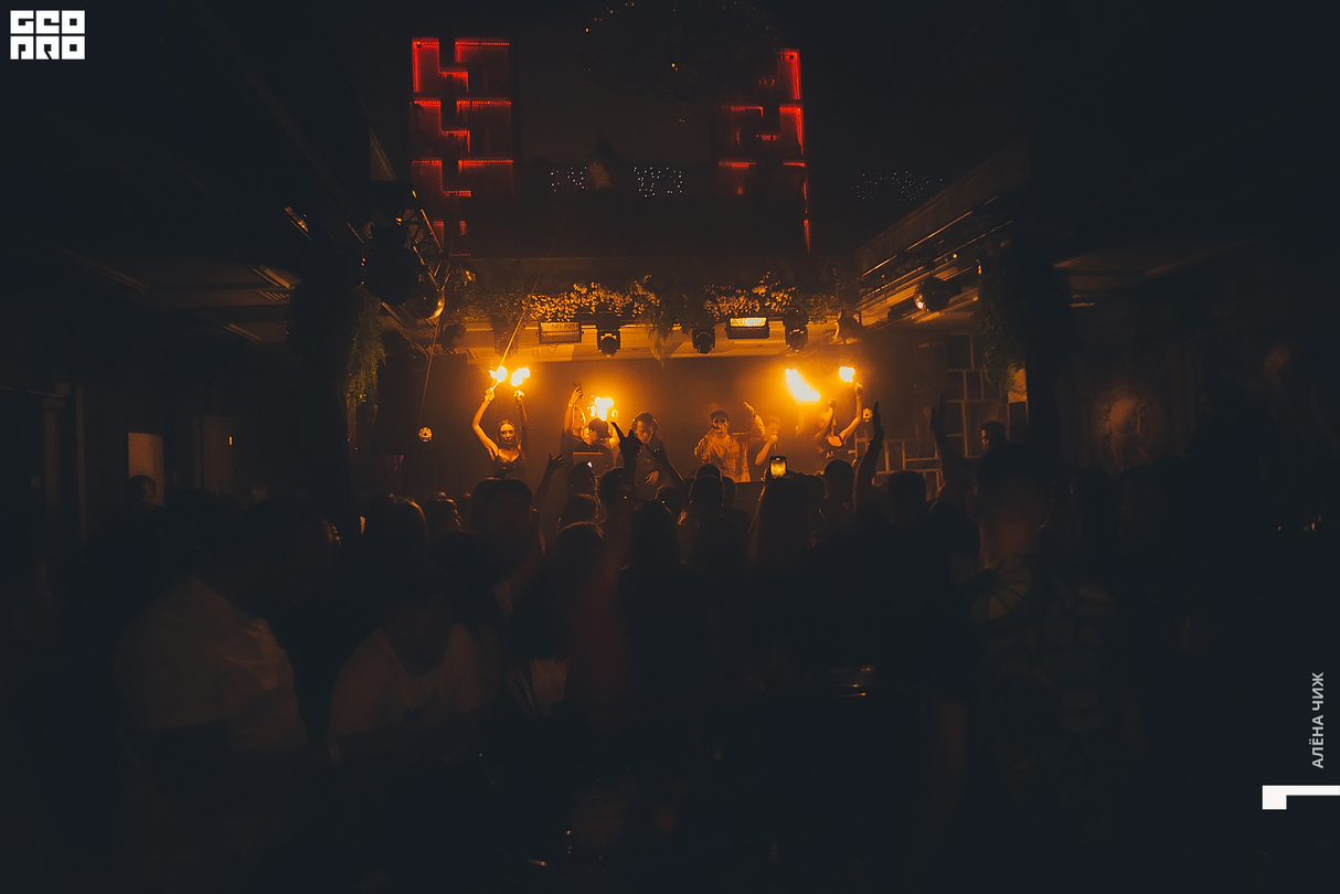 THE TOP CLUB WKND 13