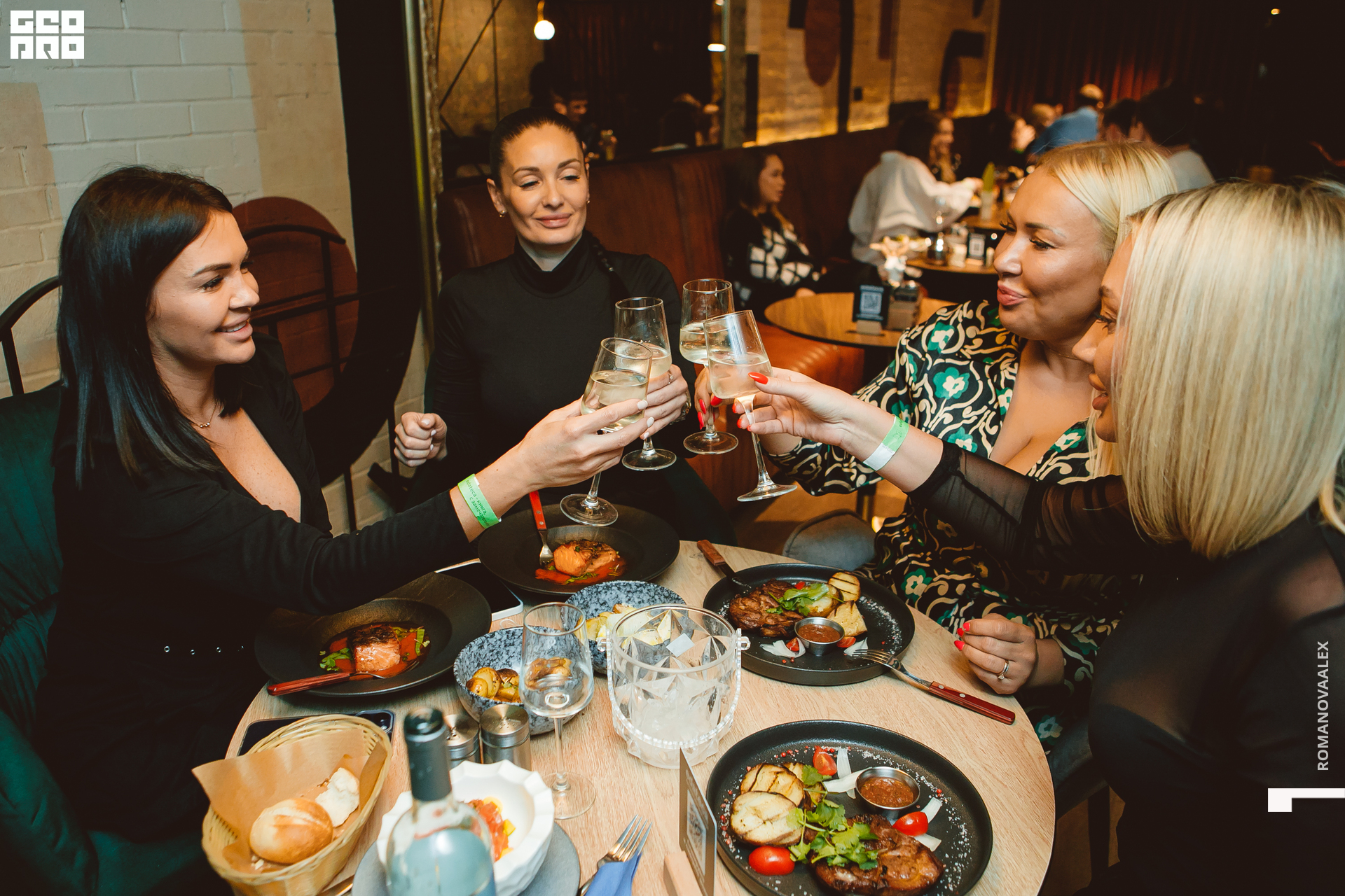 017 311022  014201 @romanovaalex.jpg