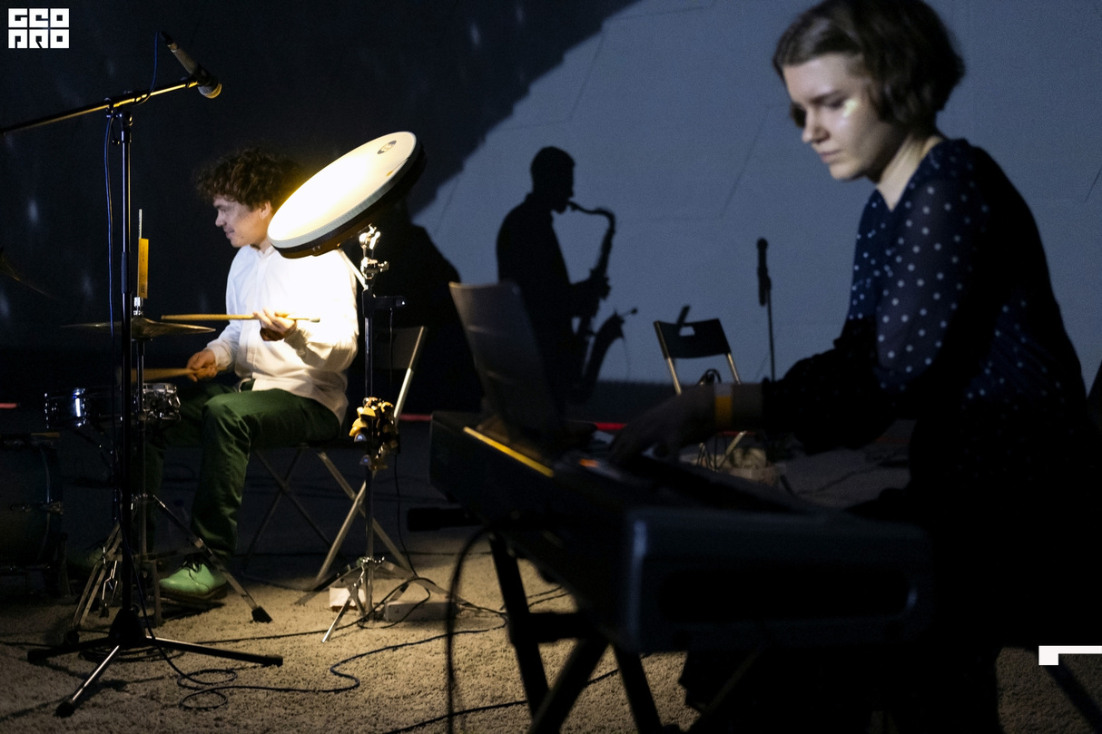 MELANCHOLIC JAZZ IN OUTER SPACE 25