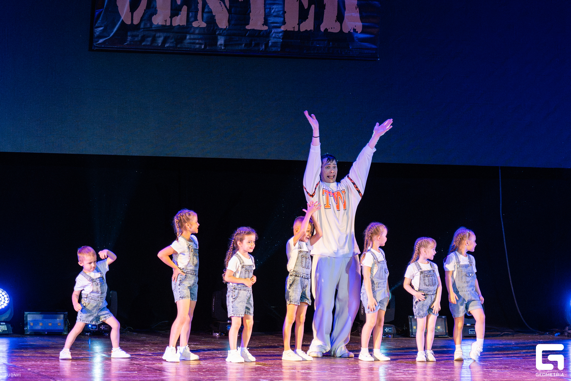 DSC08947-Улучшено-Ум. шума.jpg