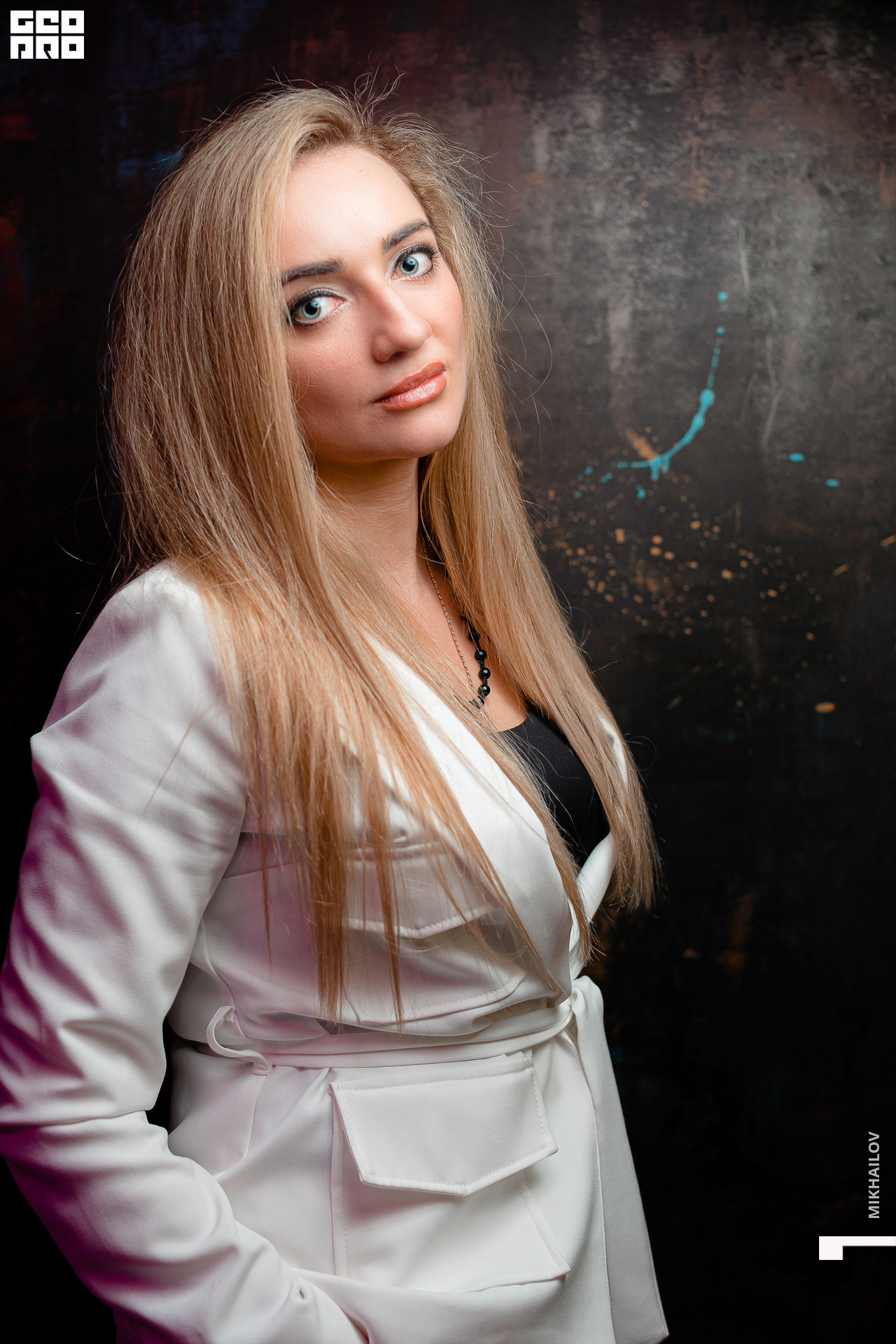 013-11-04-2021-03-18-Shake - Mikhailov - 2560.jpg