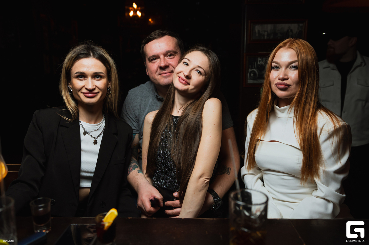 Пятница в баре Bunin 16