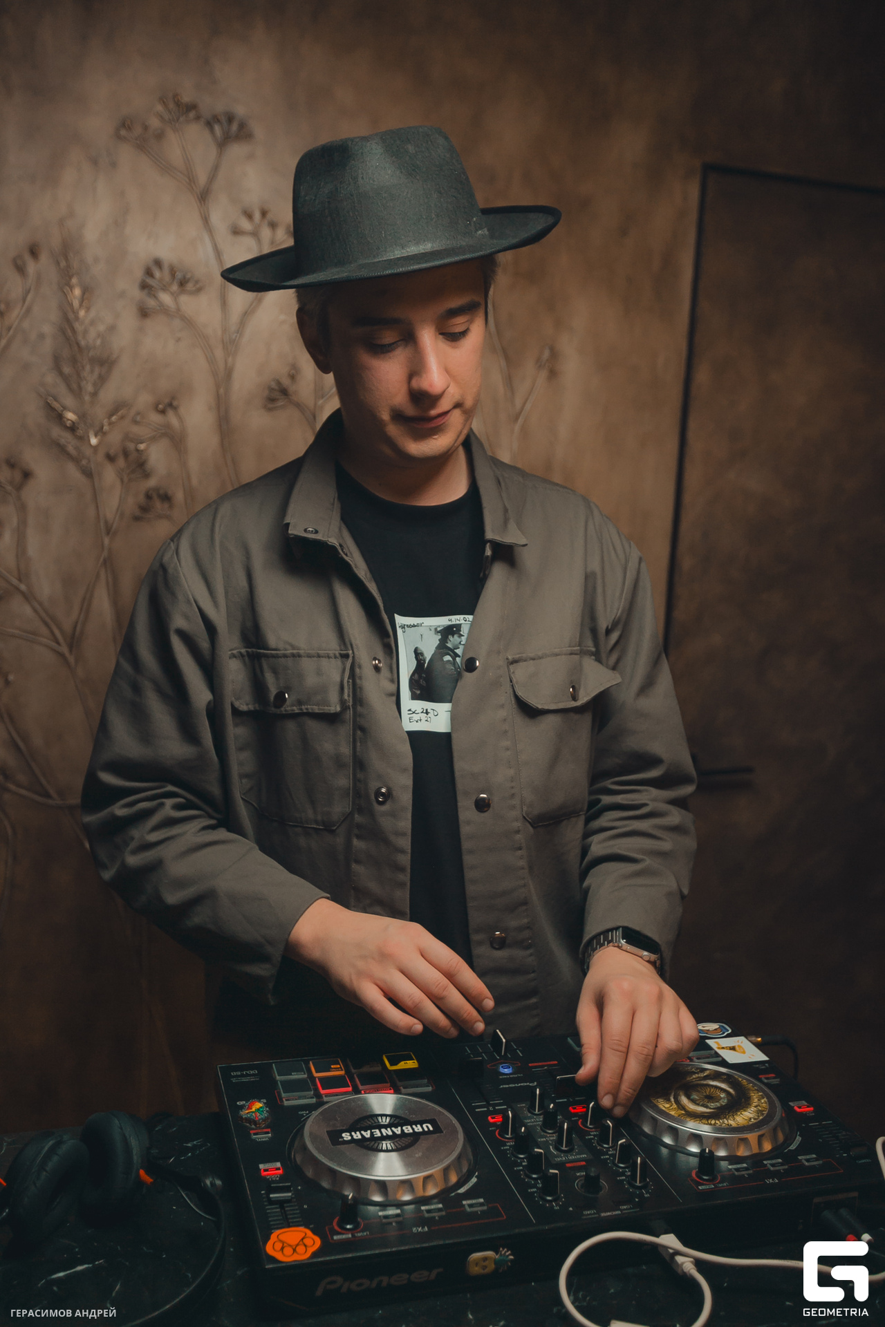 019 Bloom bar 1. 12.jpg