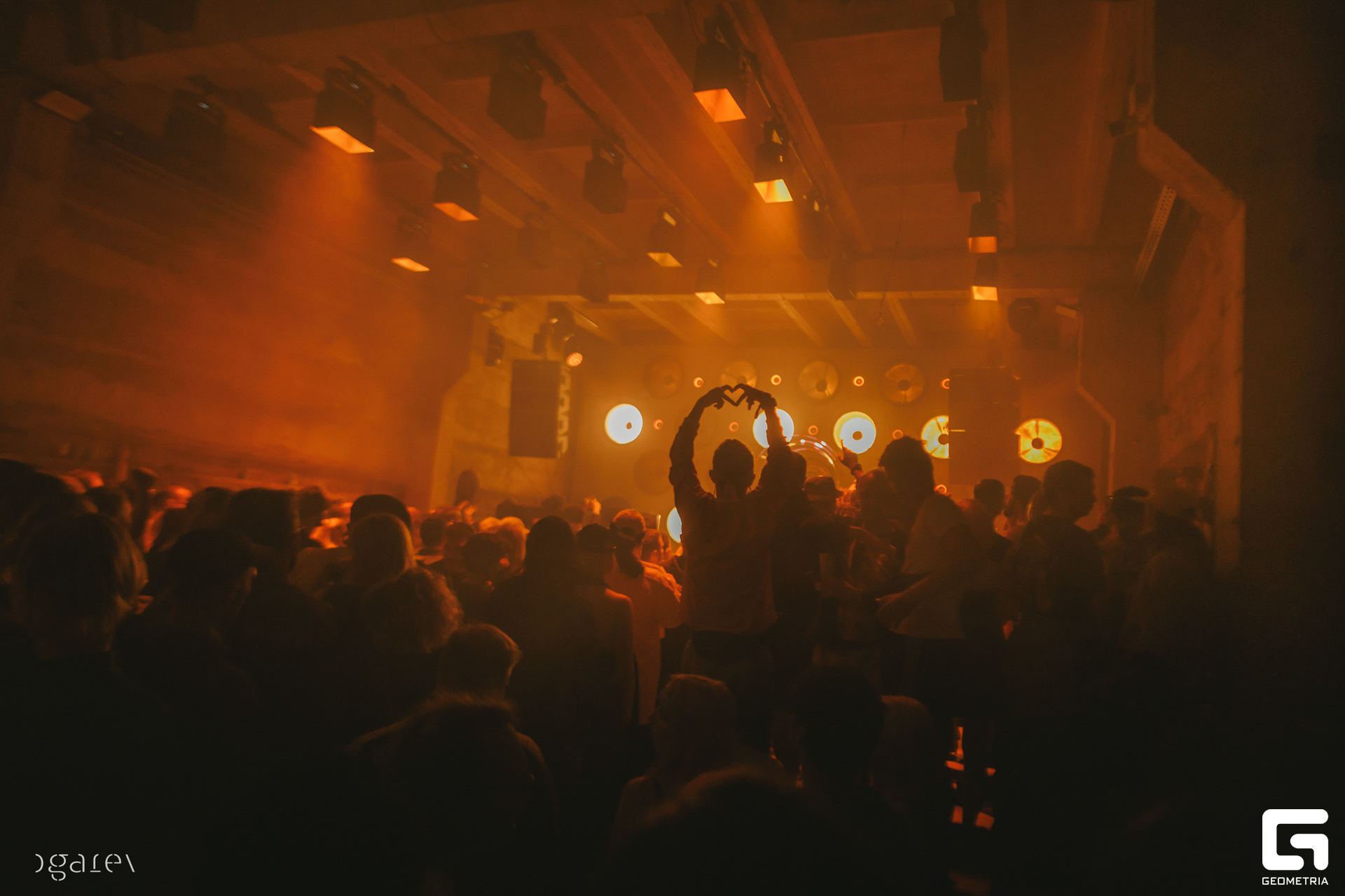 OUTLINE 2024-427-229.jpg