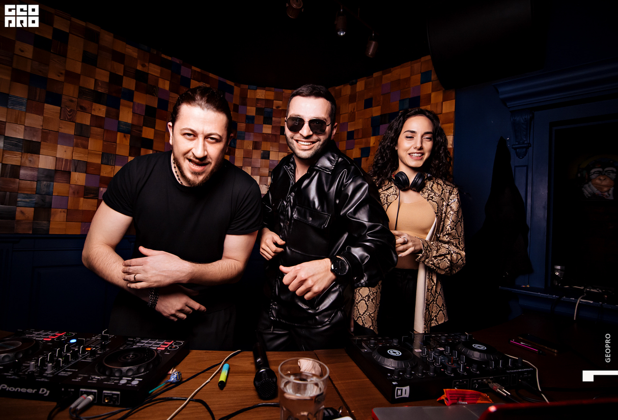 Weekend Party 16