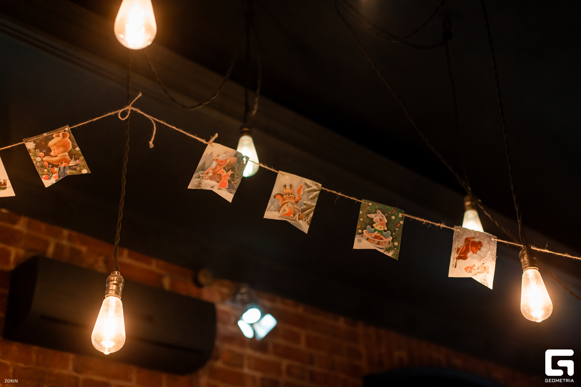 028-13-34-17-03-01-25- Zorin.jpg