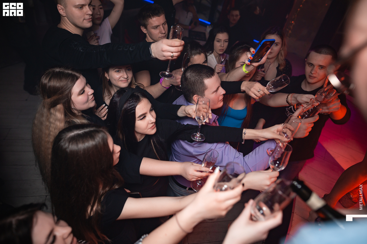 BLACK BIRTHDAY PARTY 21
