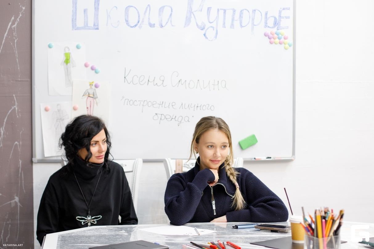 Занятие в Школе кутюрье для подростков 20