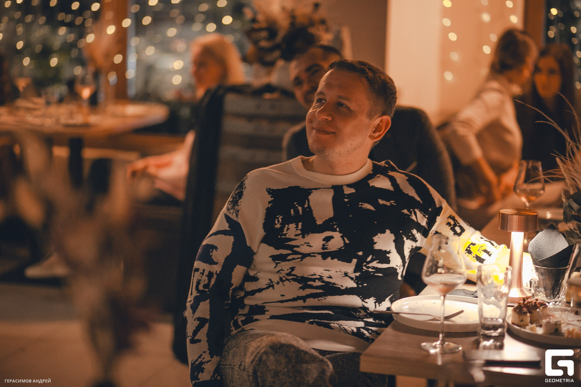 067  Wine station 16.11.jpg