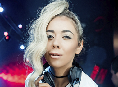 DJ EVA MARKES /  "FUNKY MIX"