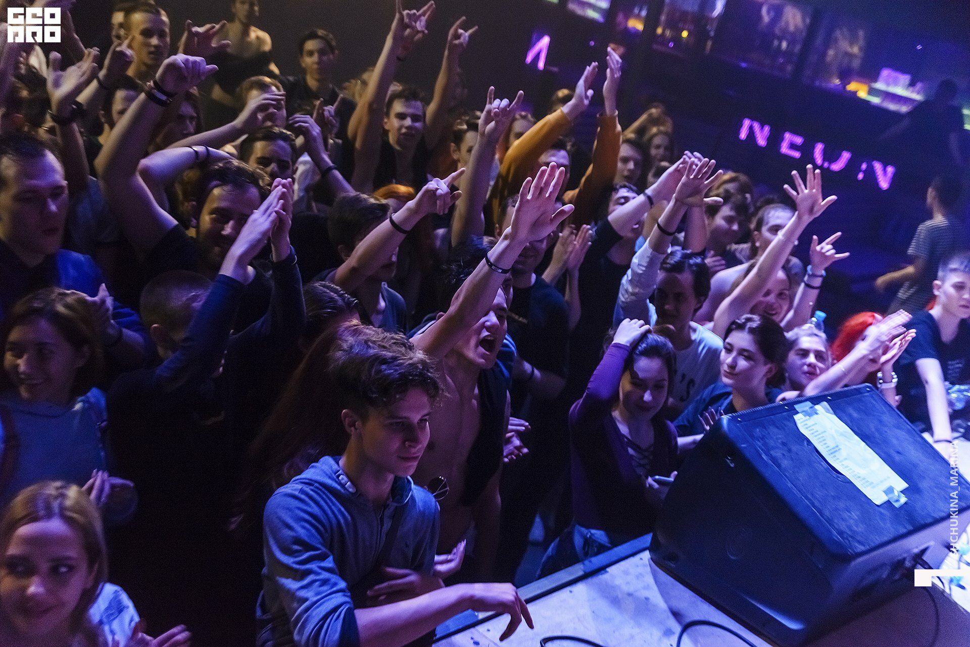 16.10.2019 неон-140.jpg