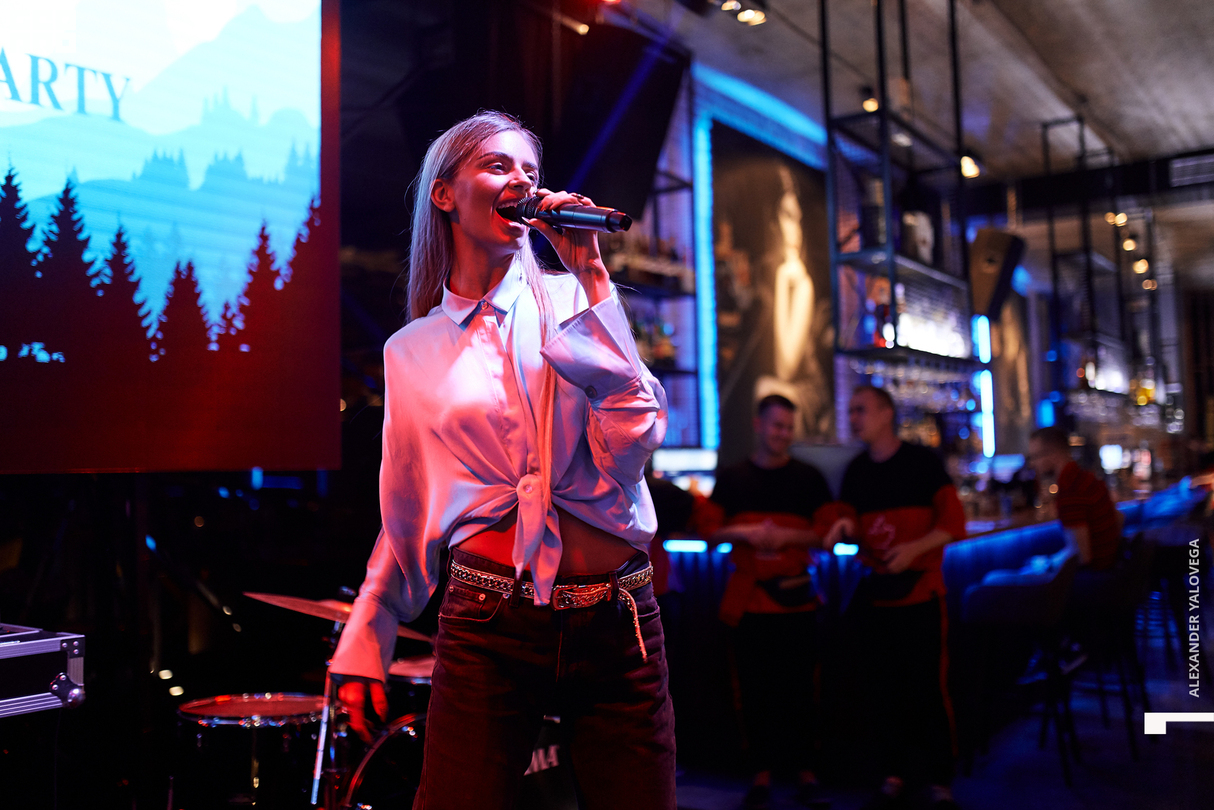 Alaska party в Canadian Club & Restaurant 21