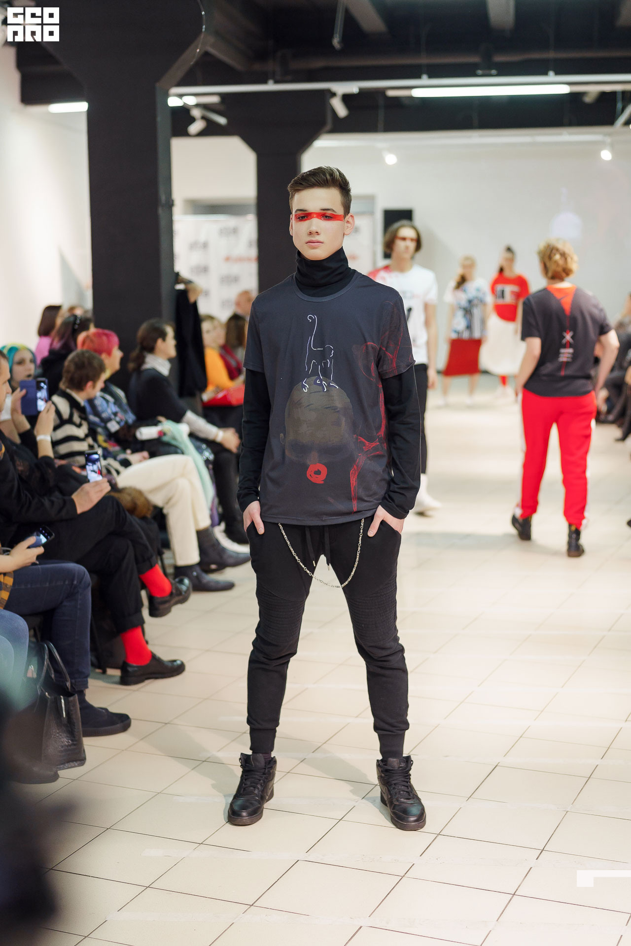 01.02.20_StreetFashionShow АртМуза_0935.JPG