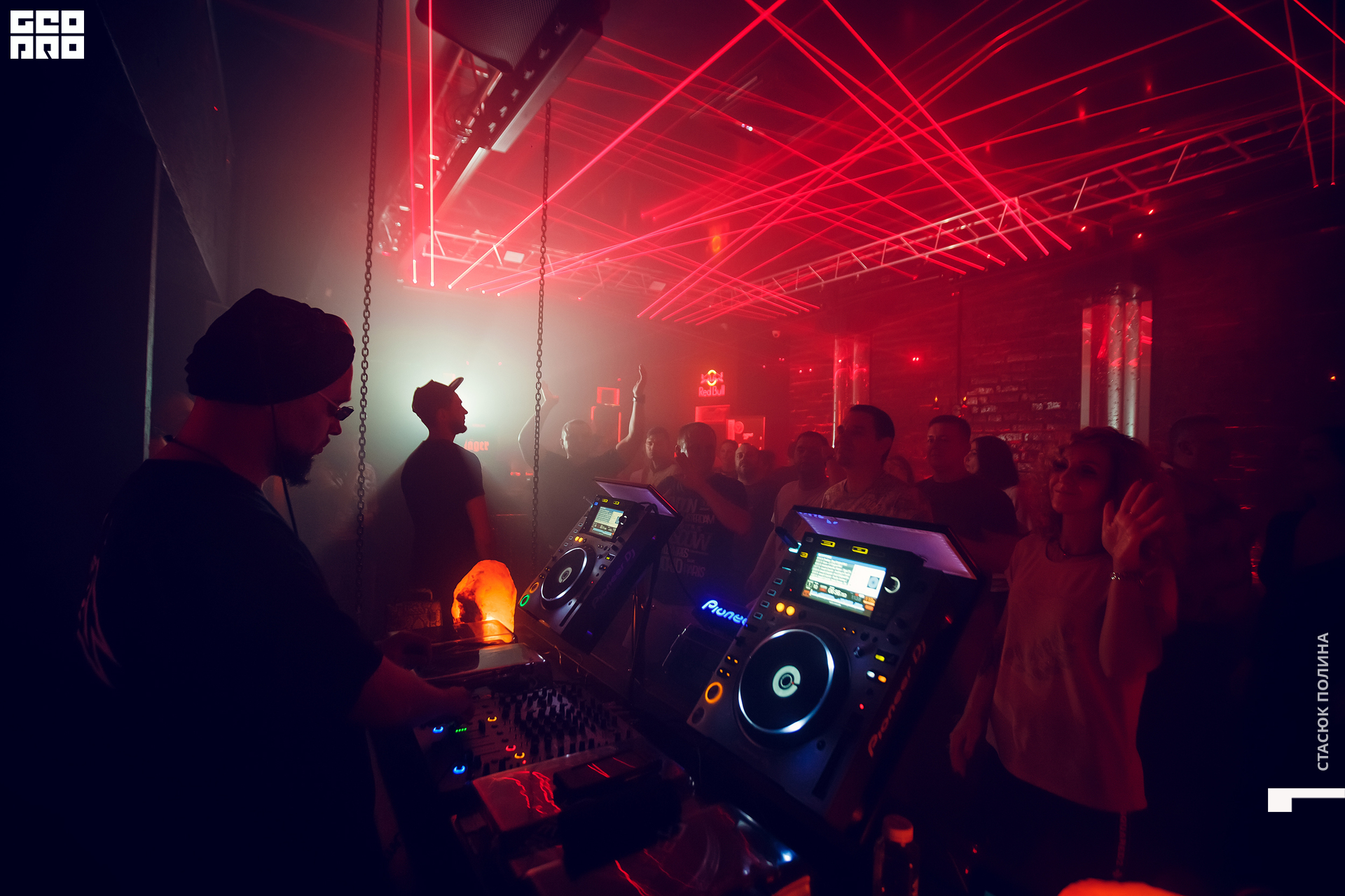 seem seem 17.10137.jpg