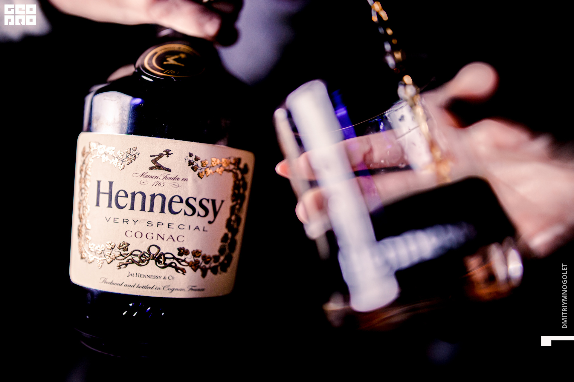 23.11.19_LomonosovBar Hennessy BE VERY SPECIAL_0002.jpg