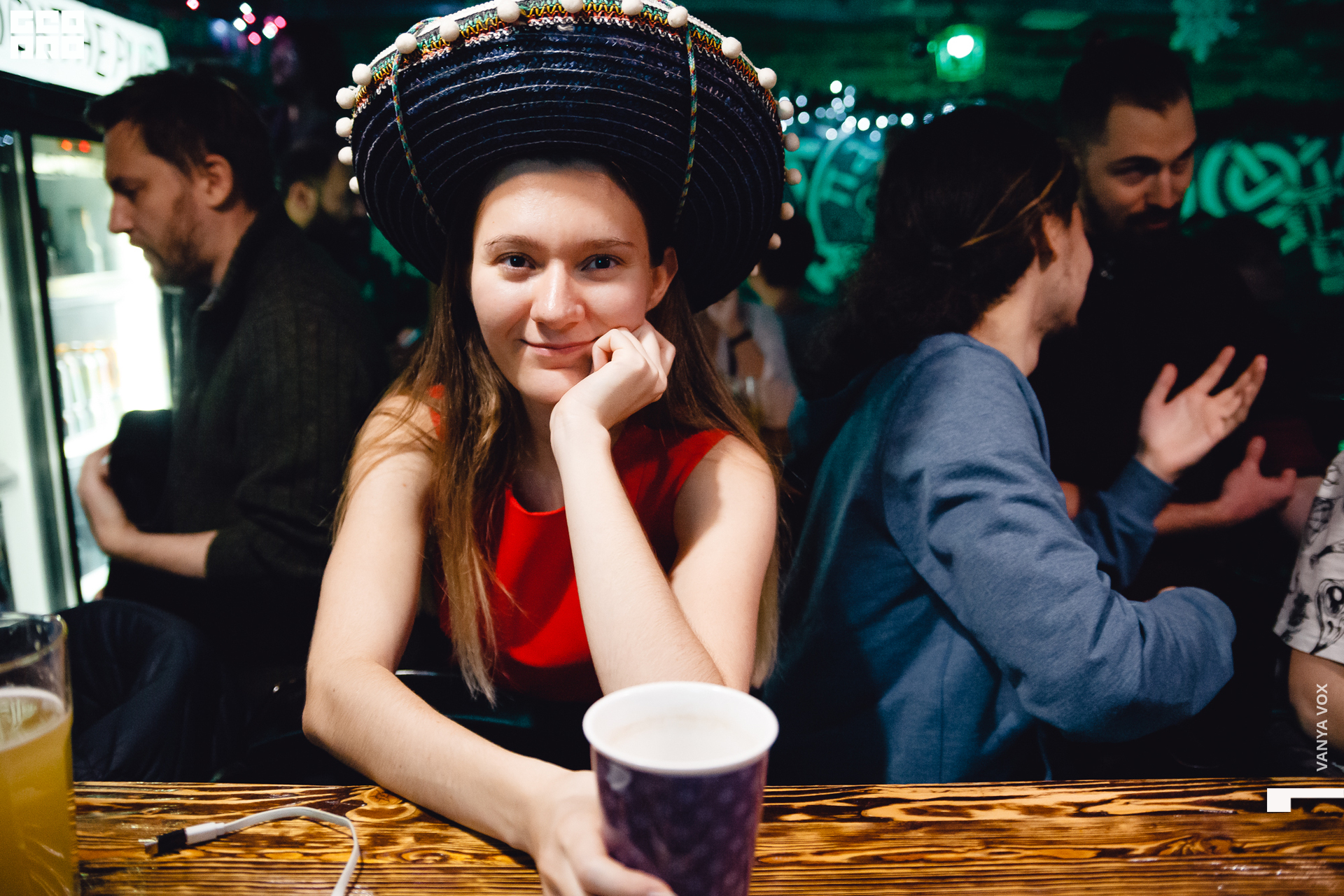 2019-12-07 21-00-00_Вокс_0077.jpg