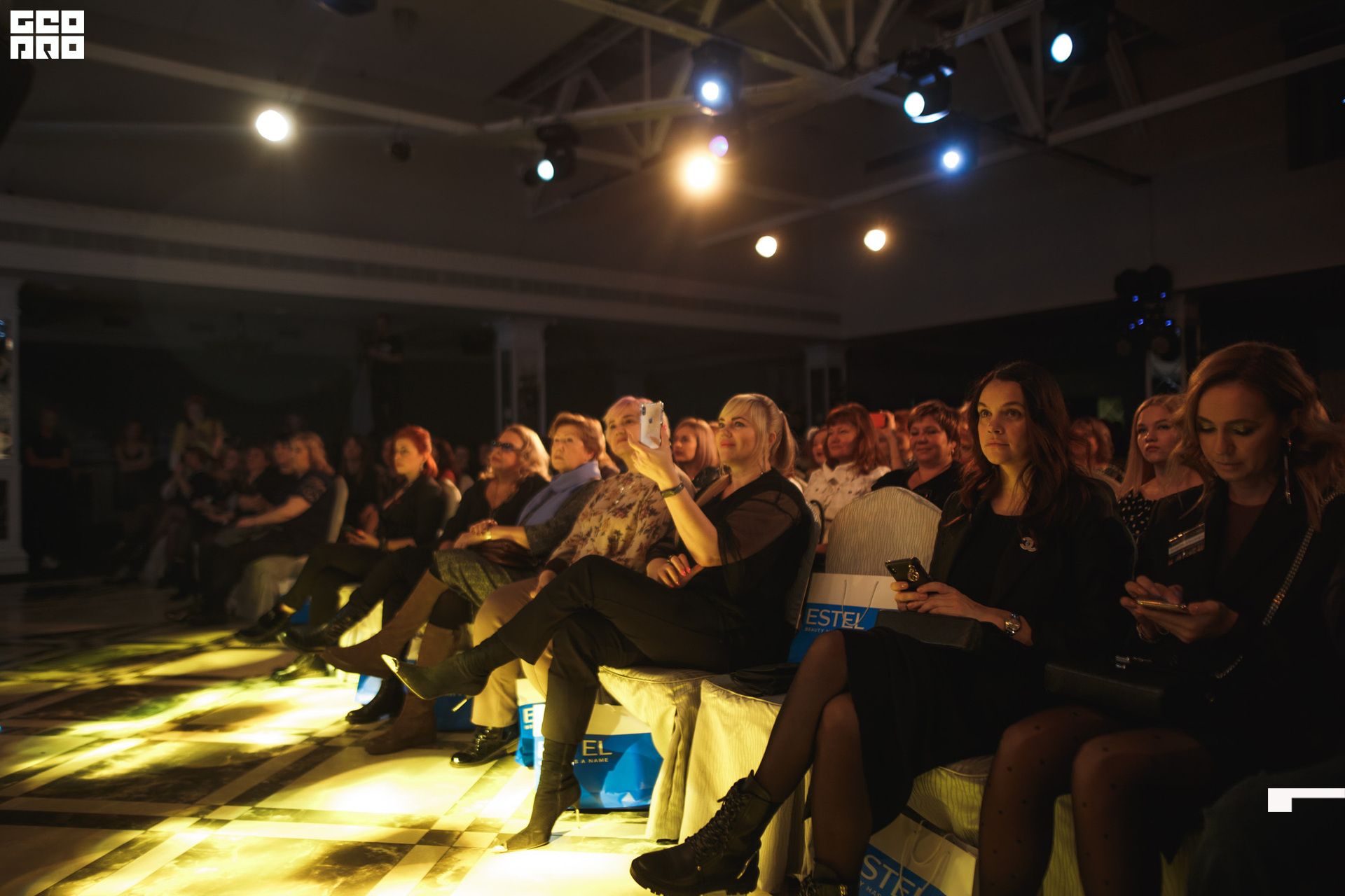 321 191203_191409_uri_0321.jpg