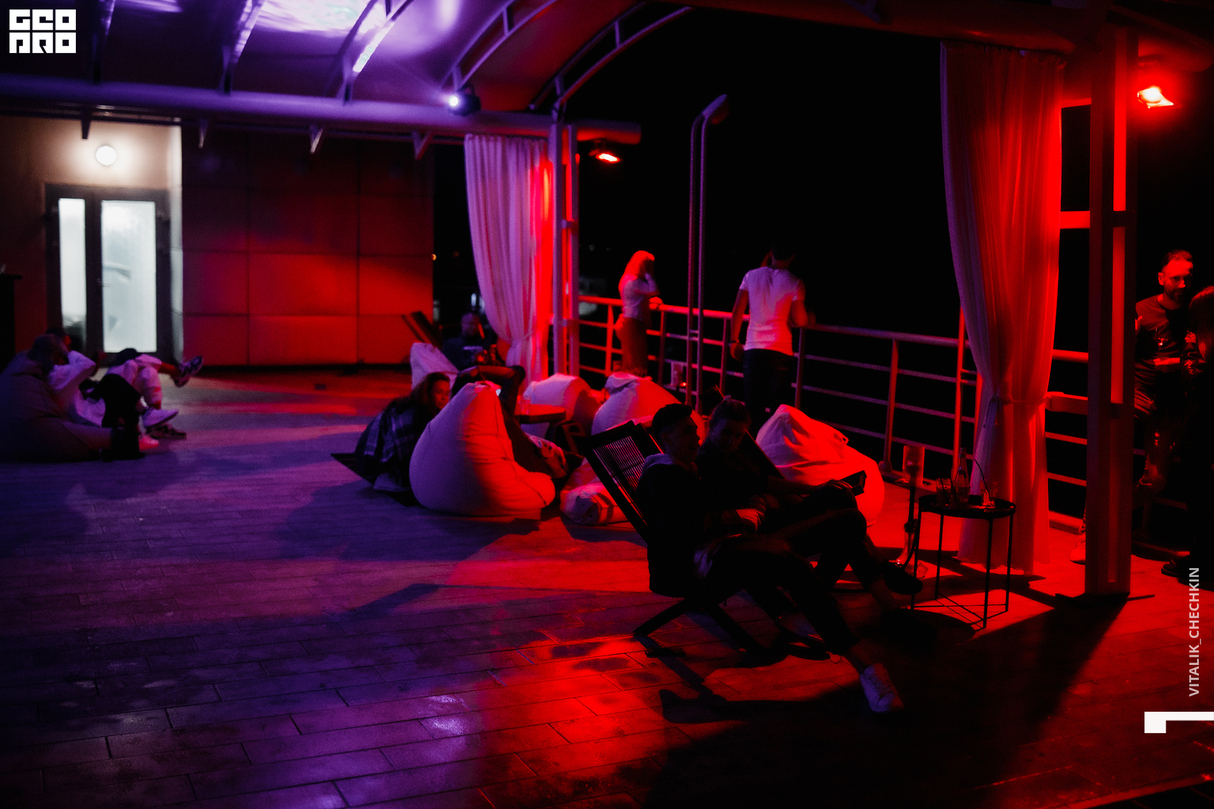 VOYAGE in MORE Art&Club 13