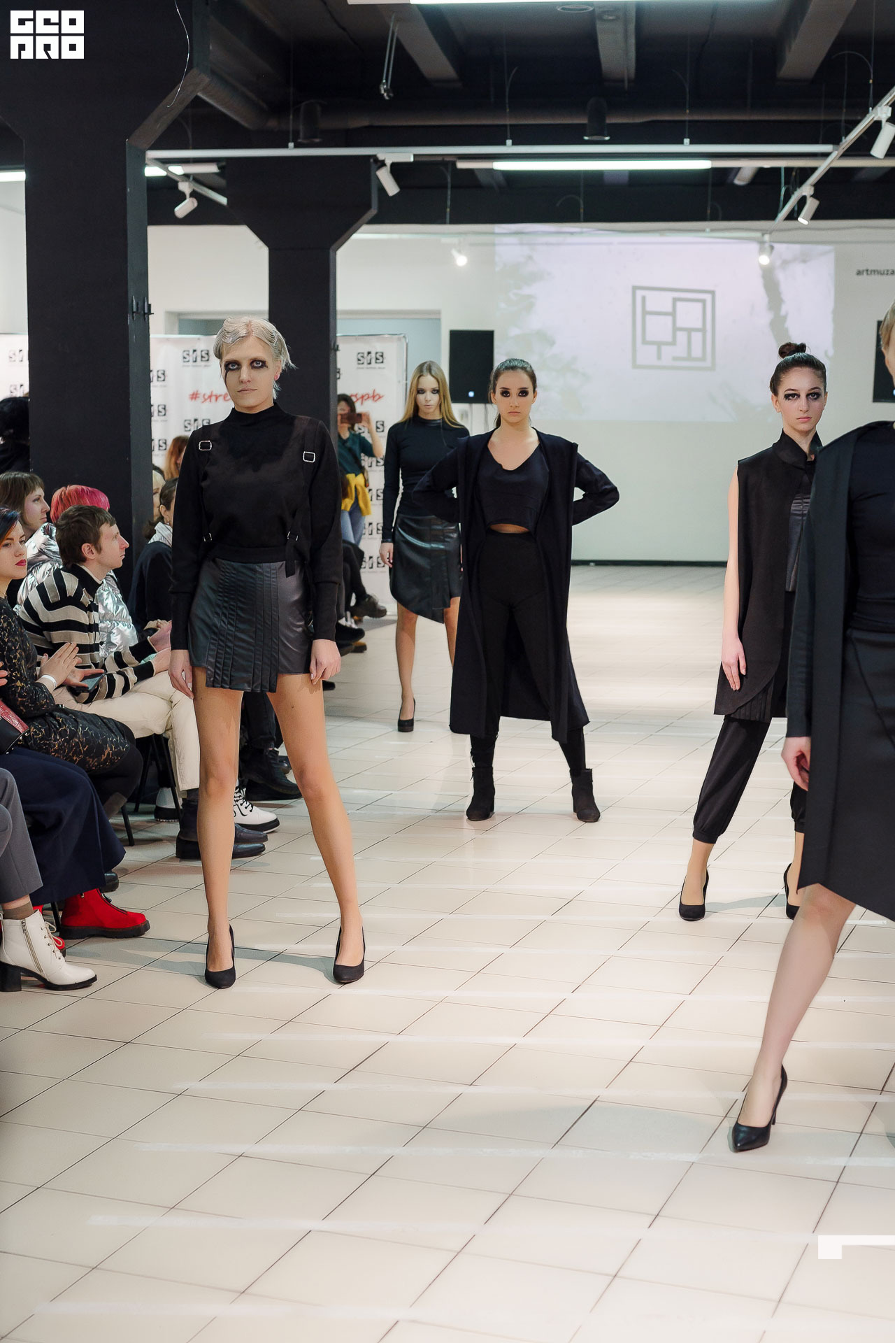 01.02.20_StreetFashionShow АртМуза_0299.JPG