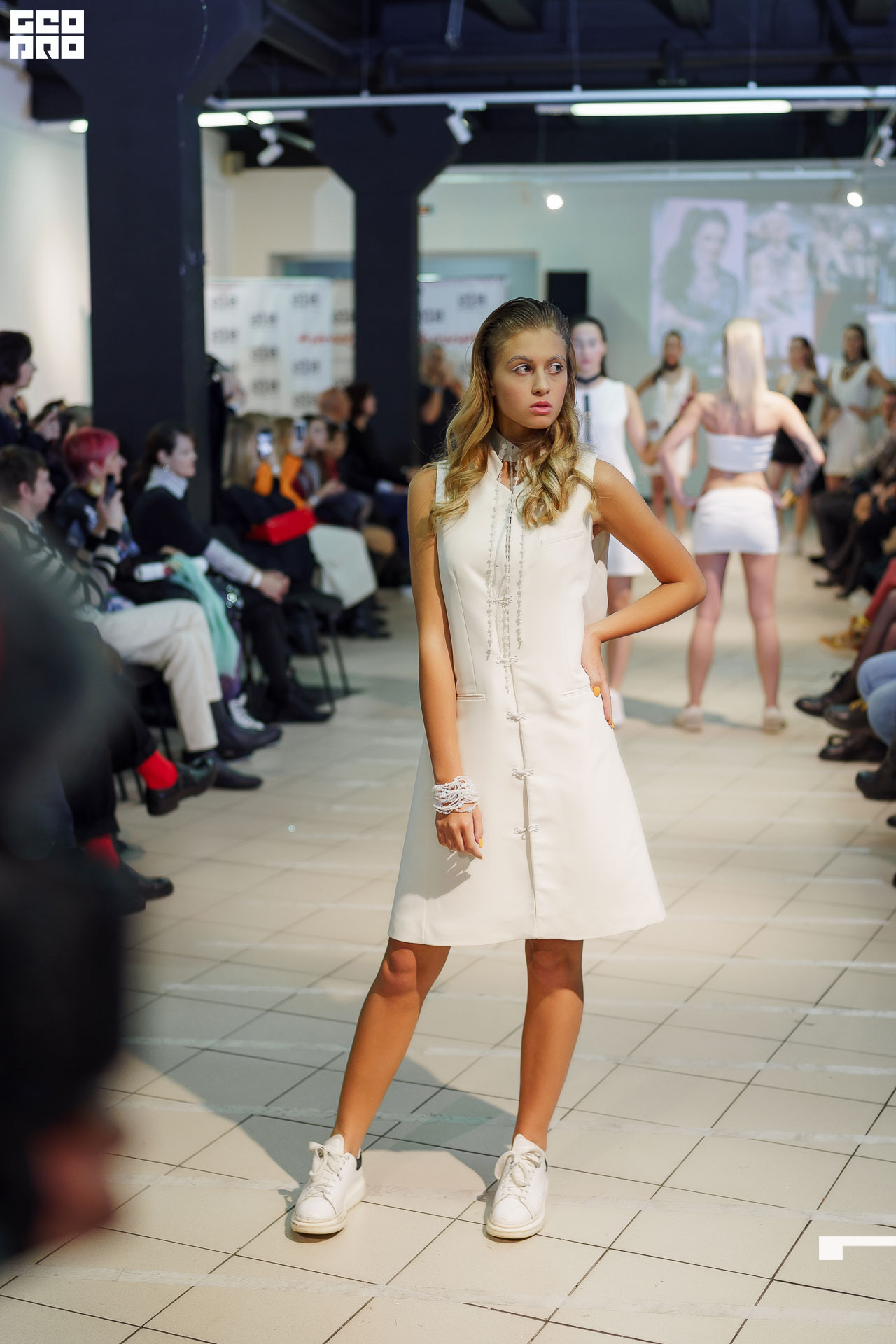 01.02.20_StreetFashionShow АртМуза_0880.JPG