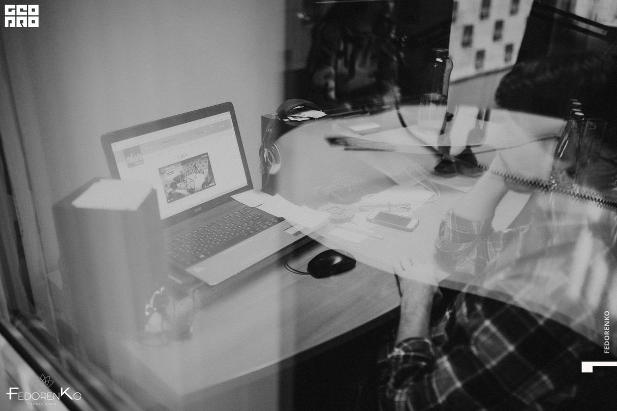 Проект "Поважна Персона" на радiо "Город FM" з організаторами конкурсу "Мисс Кривой Рог-2019" 11