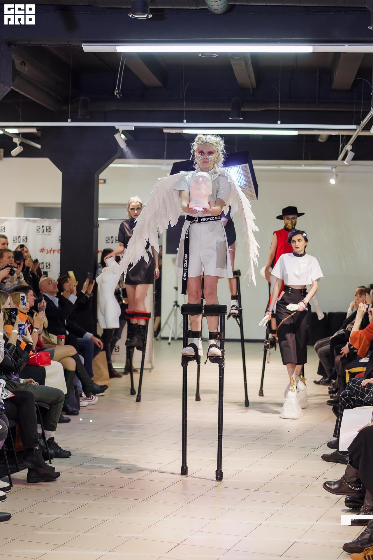 01.02.20_StreetFashionShow АртМуза_0569.JPG