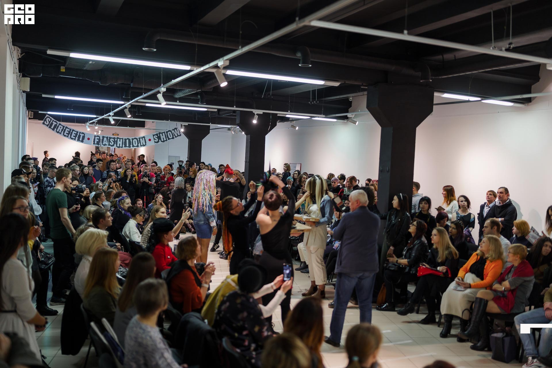 01.02.20_StreetFashionShow АртМуза_0778.JPG