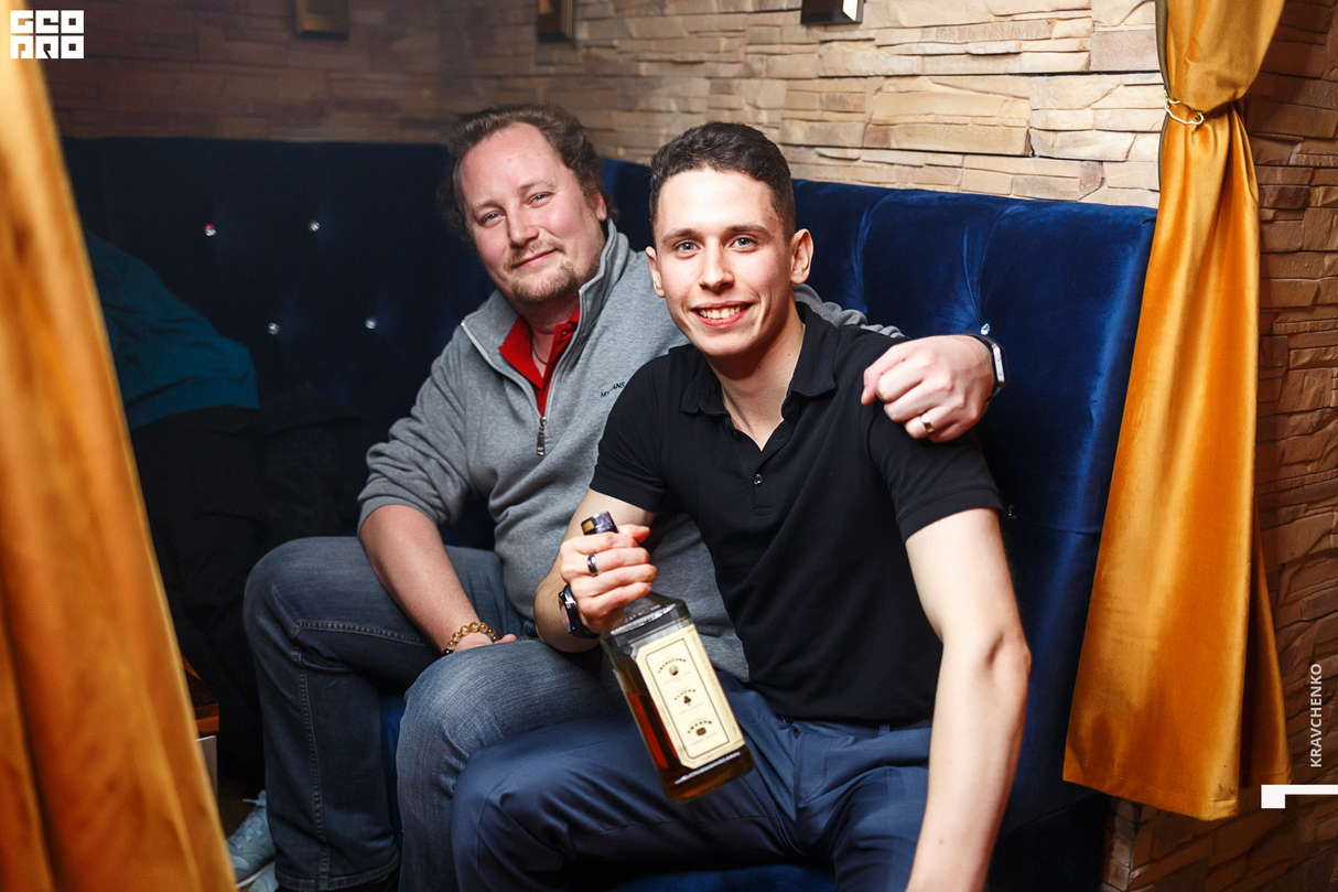 Friday Chill at Life Club & Lounge Prague 27