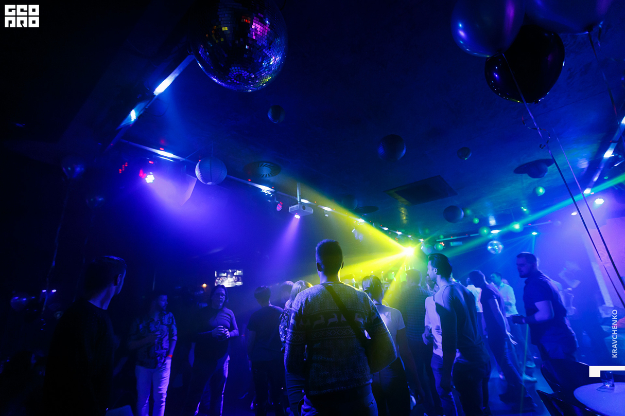 Dope Vibes Only: Saturday Party with Live Singer Performance 22