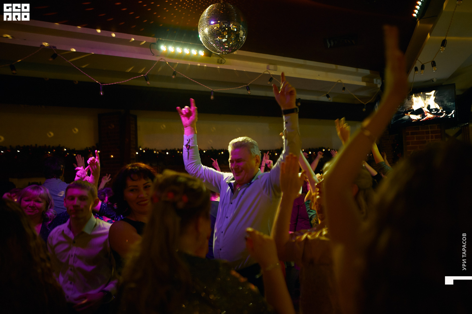 127 191229_230425_uri_0127.jpg