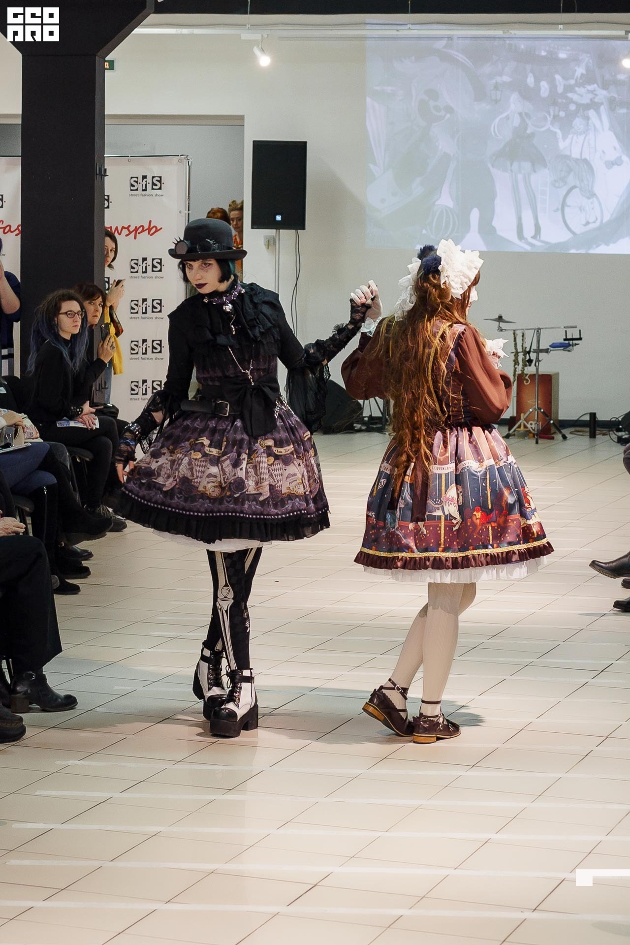 01.02.20_StreetFashionShow АртМуза_0006.JPG