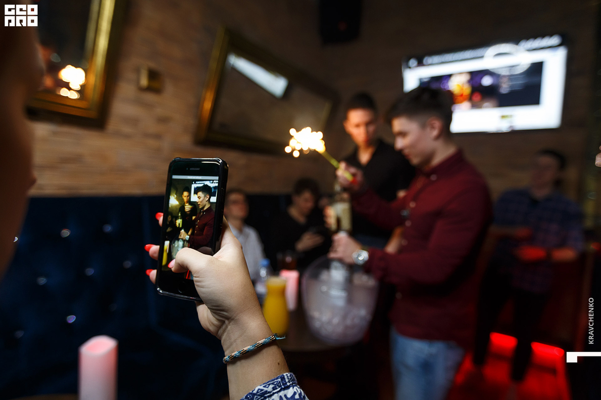 Friday Chill at Life Club & Lounge Prague 17