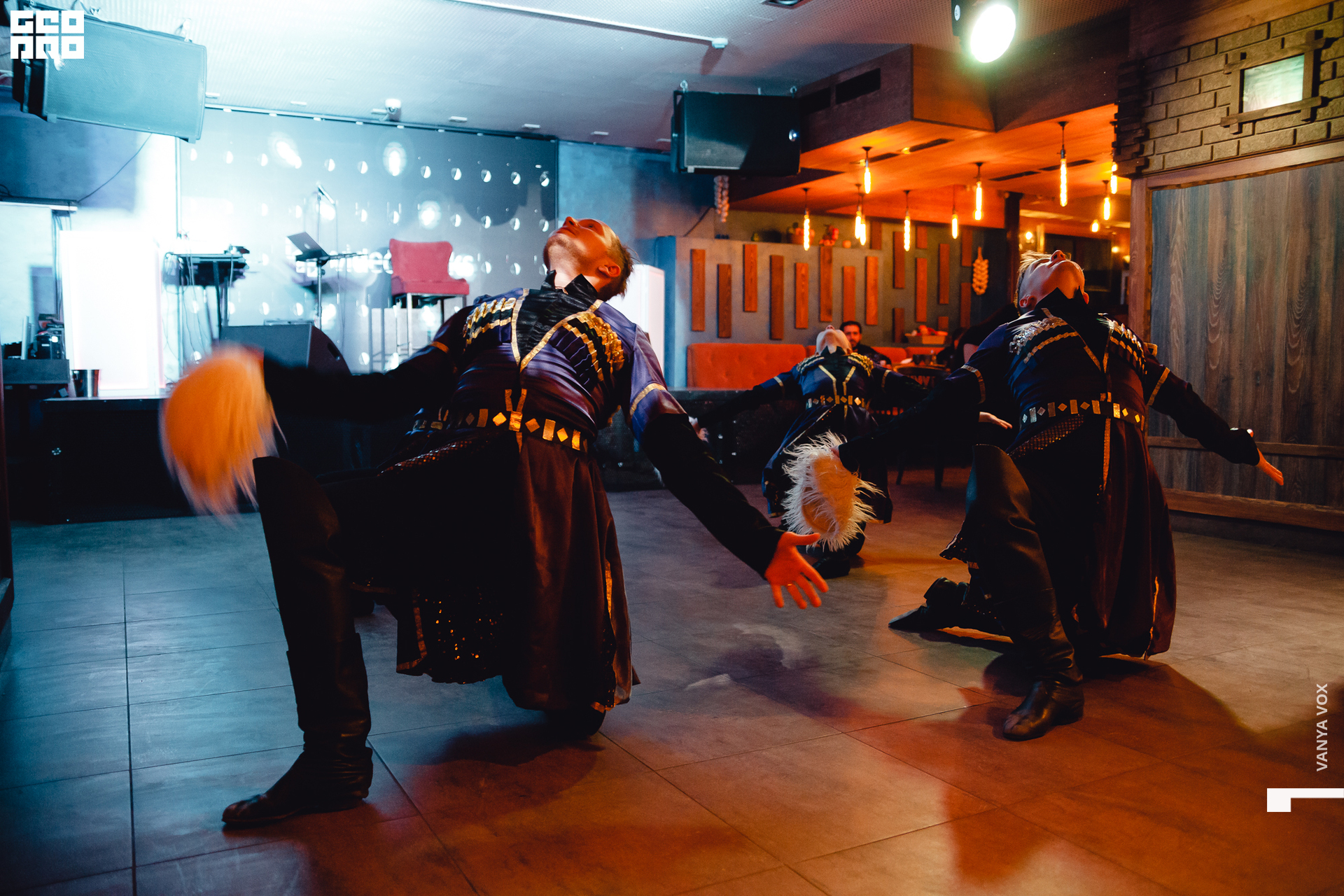 2019-11-29 19-00-00_Вокс_0049.jpg