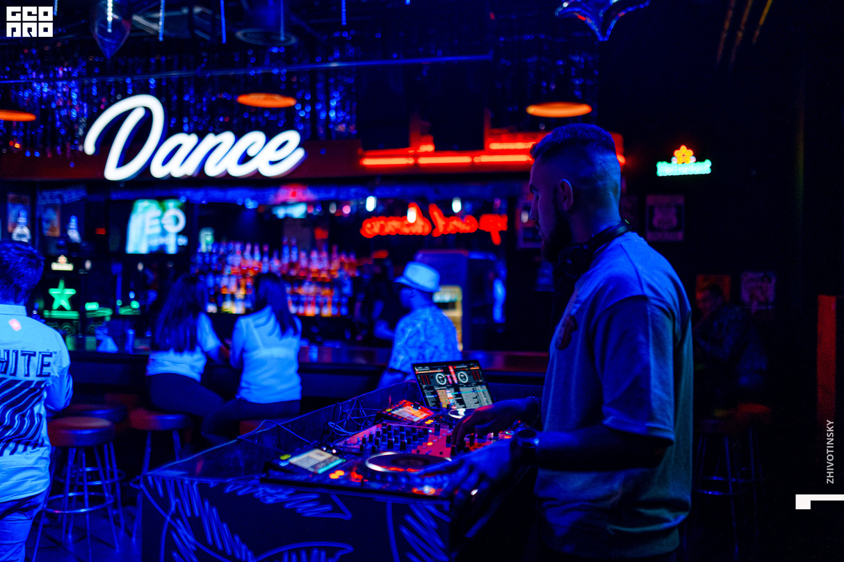 Dance weekend 30