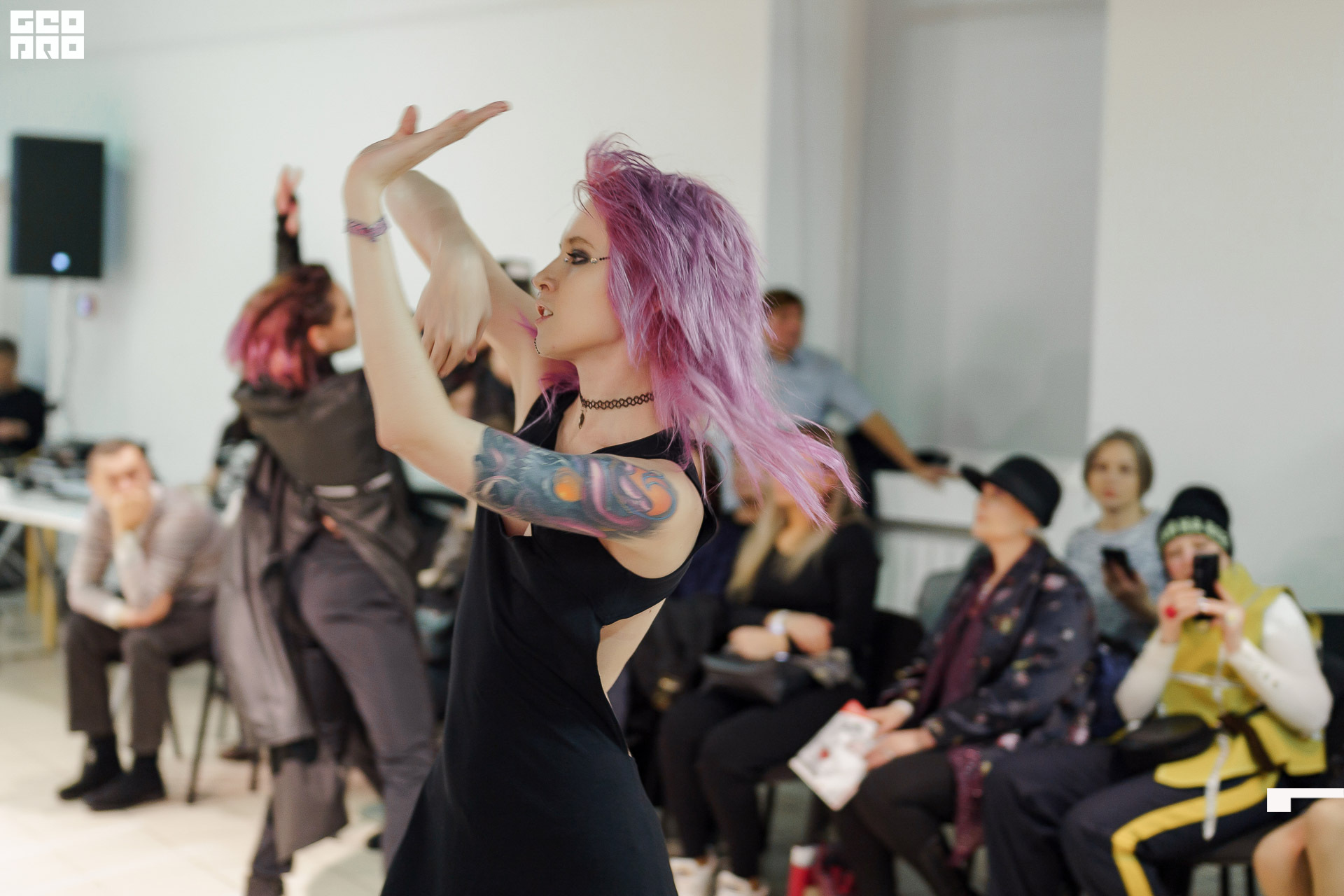 01.02.20_StreetFashionShow АртМуза_0972.JPG