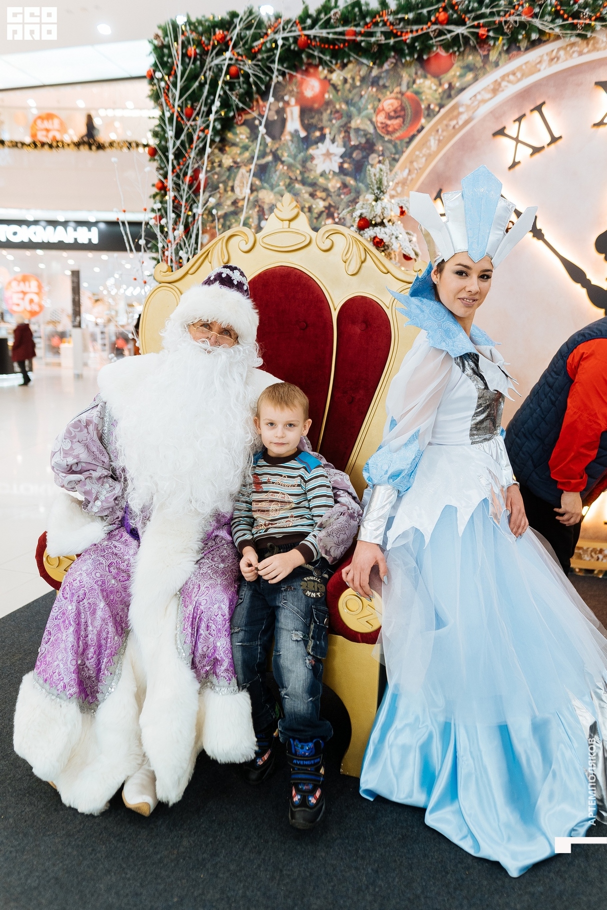 Пора новогоднего волшебства в OZ MALL 24