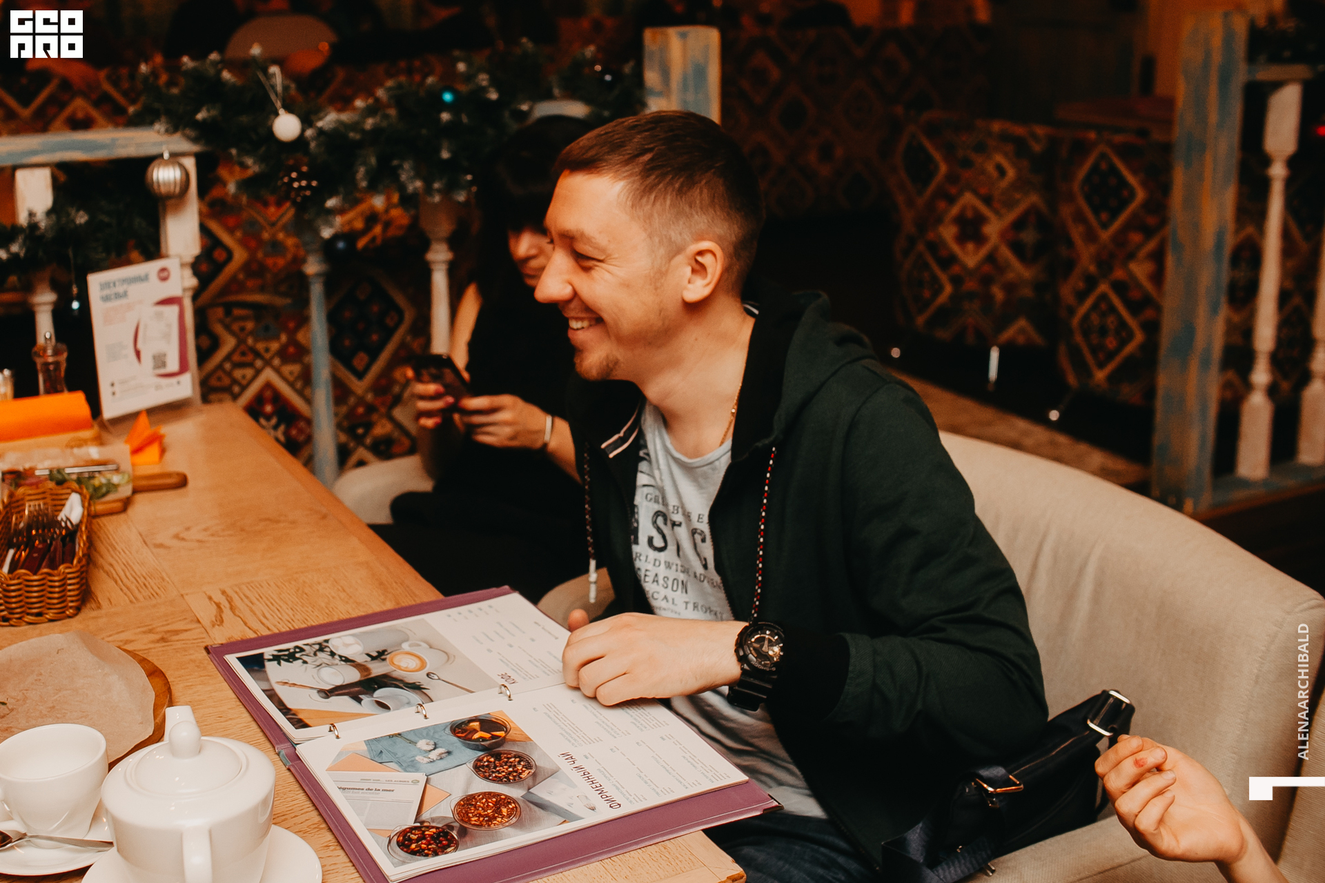 2019-12-06 20-00-36_alenaarchibald_0041.jpg