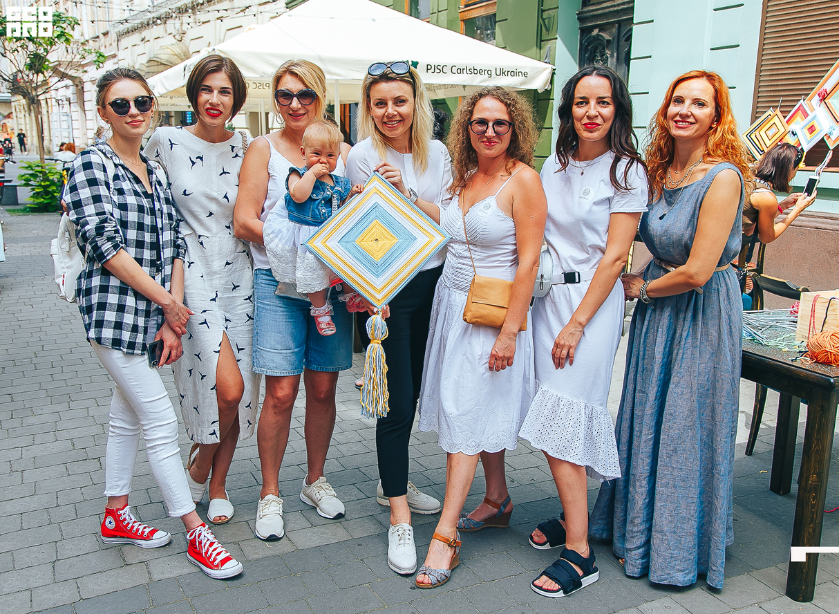 СІМЕЙНЕ СВЯТО НА ВУЛИЦІ КУРБАСА 13