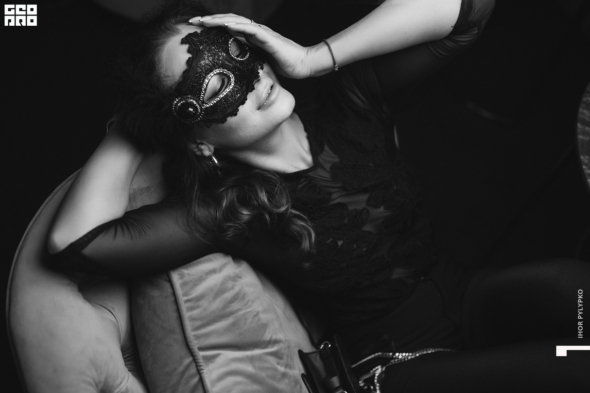 Solo karaoke&music bar - Masquerade Solo 30