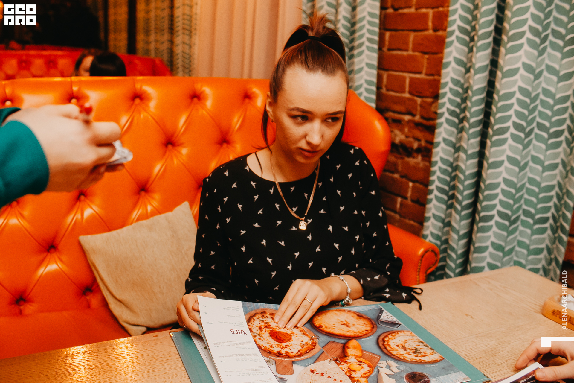 2019-12-06 20-00-36_alenaarchibald_0035.jpg