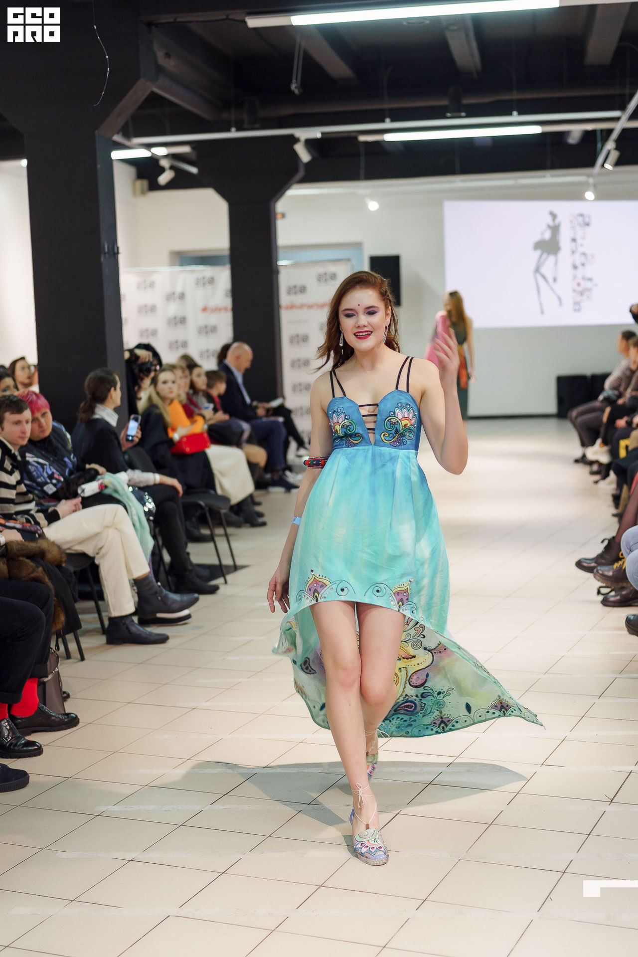 01.02.20_StreetFashionShow АртМуза_0898.JPG