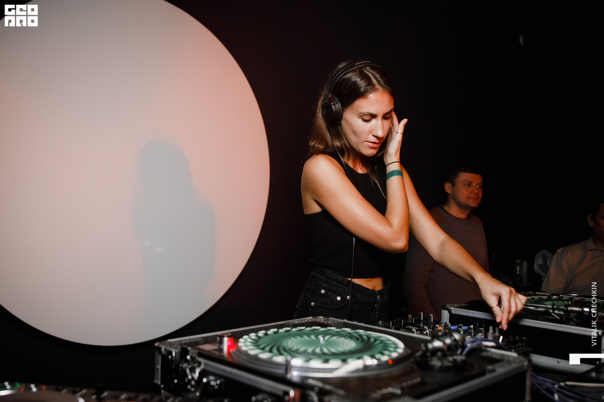 VOYAGE in MORE Art&Club 27
