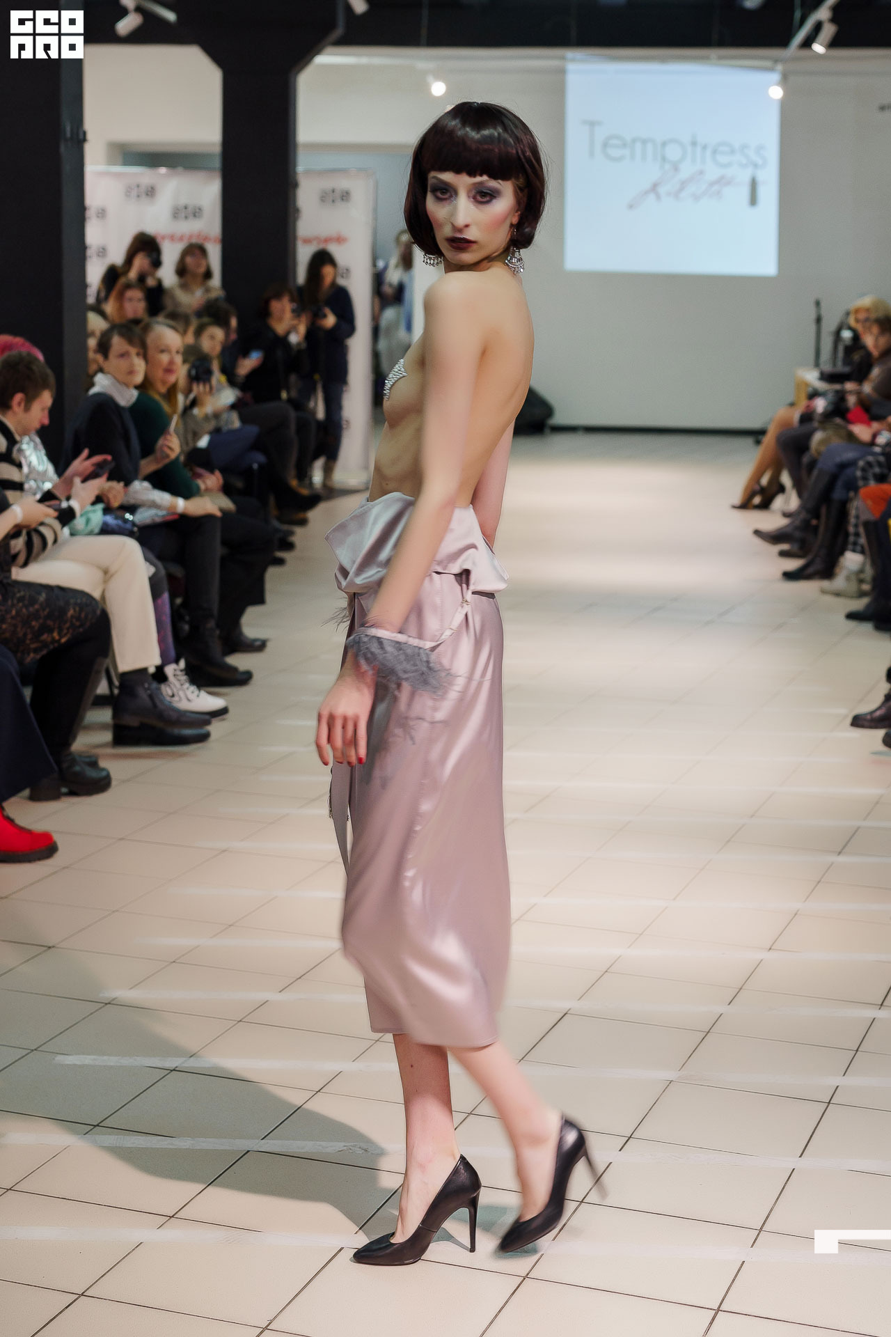 01.02.20_StreetFashionShow АртМуза_0095.JPG