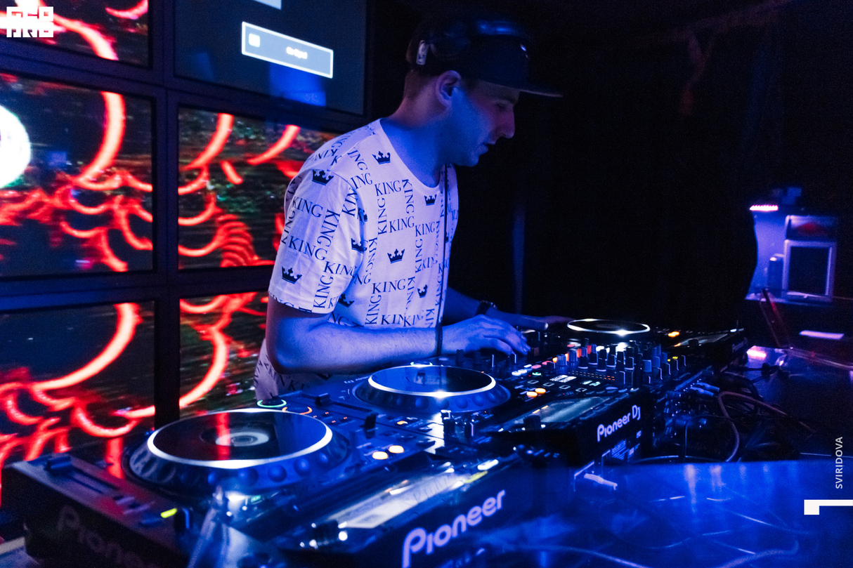 Outopia Friday Party at One Club Prague 30