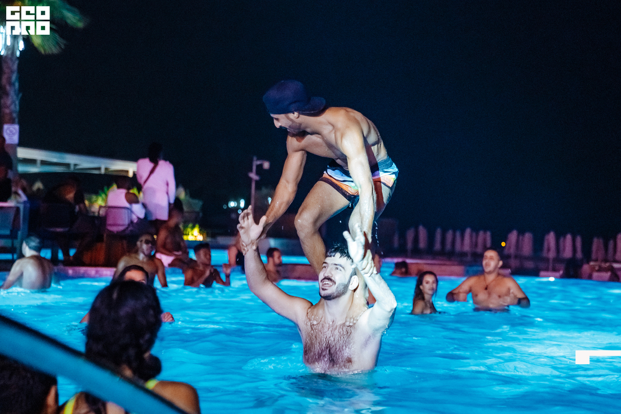 Vogue Azure Beach Rixos 9