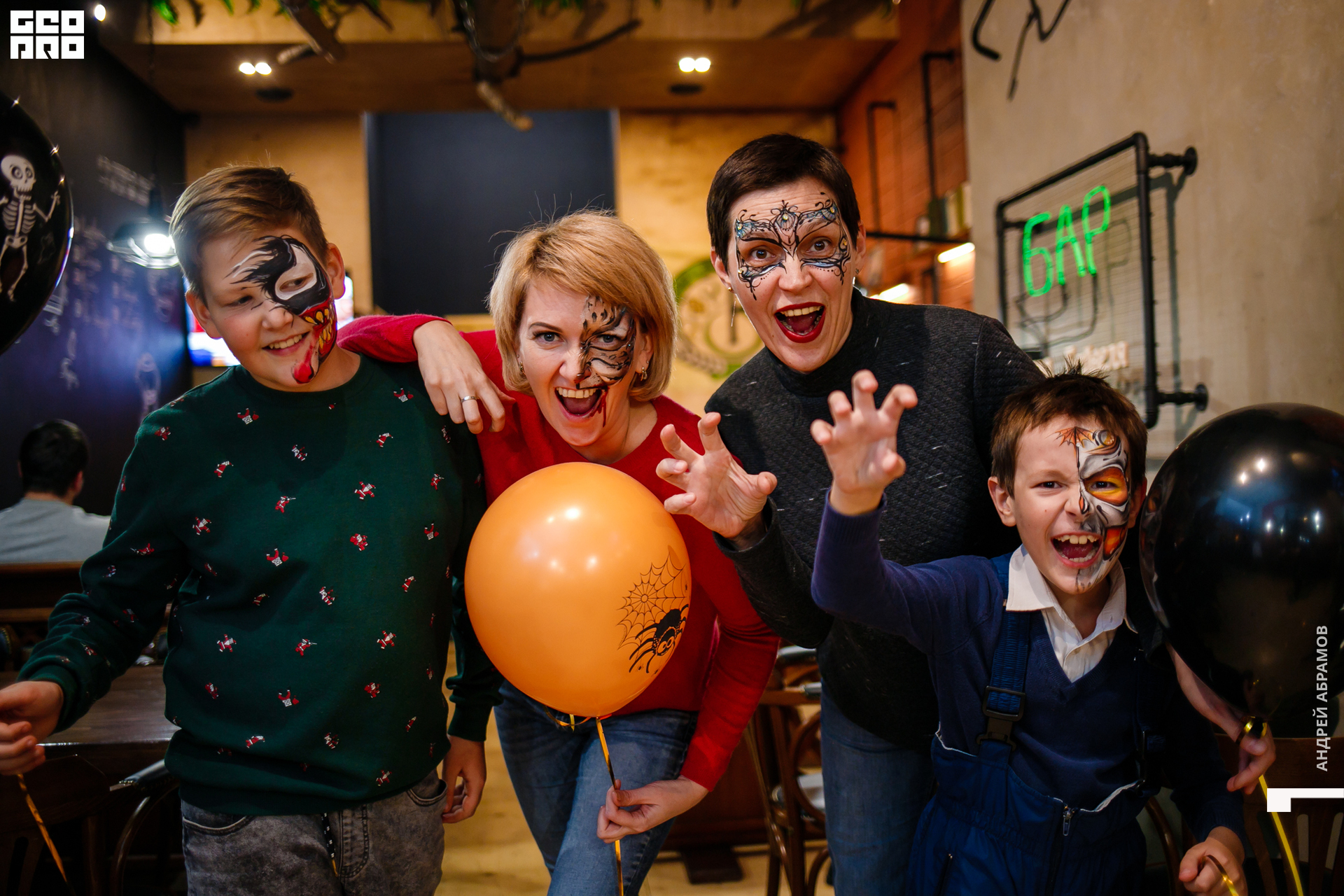 311019 Бар на Бейвеля Абрамов 0097.jpg