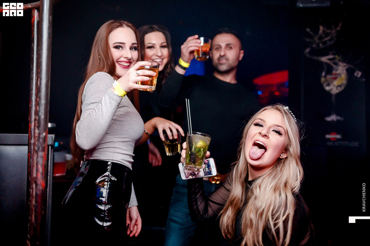 House of Madness I Friday Party at One Club Prague 25
